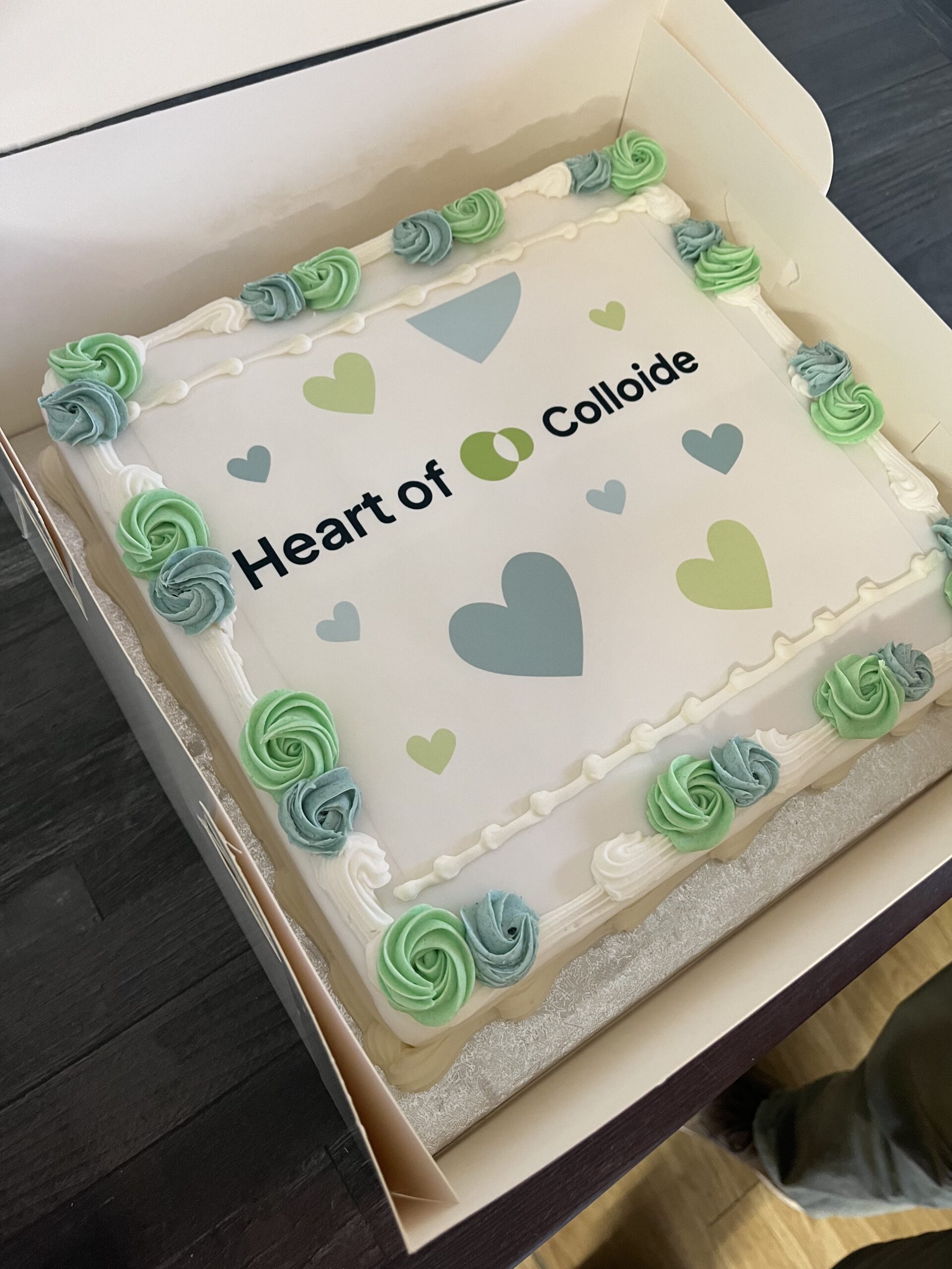 Gallery Image for Valentines Tradition with Heart of Colloide